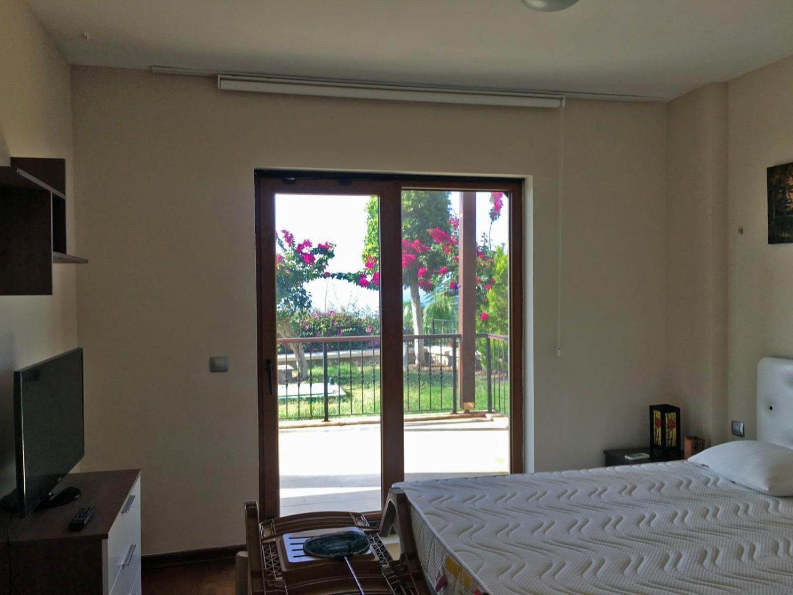 Villa Manolya Яликавак Екстериор снимка